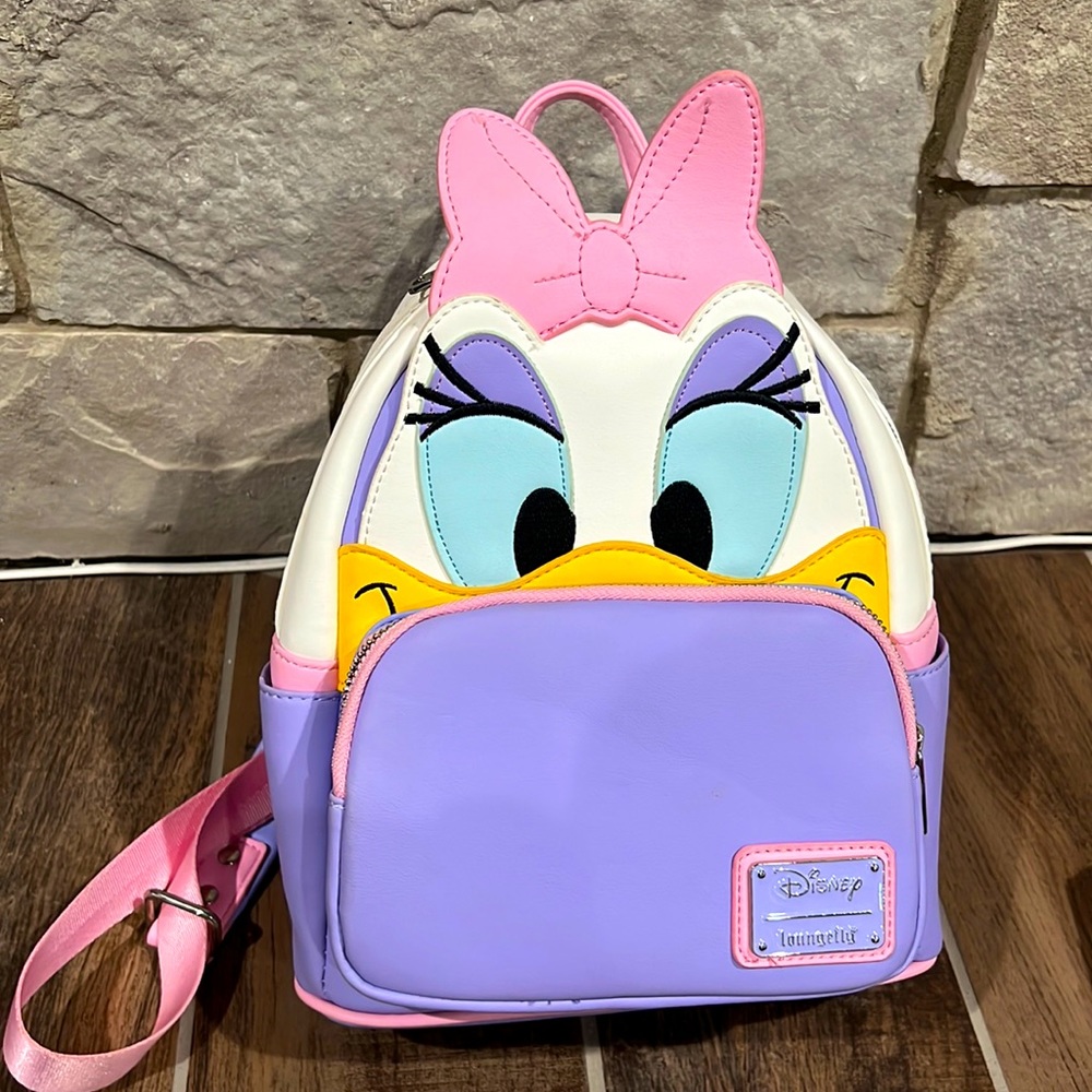 DISNEY LOUNGEFLY - Daisy BOOKBAG